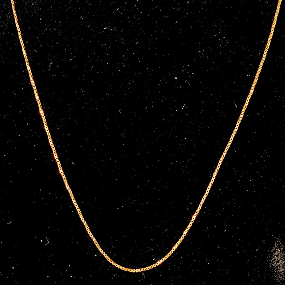 10k gold twisted box chain! 
16 1/2 inches